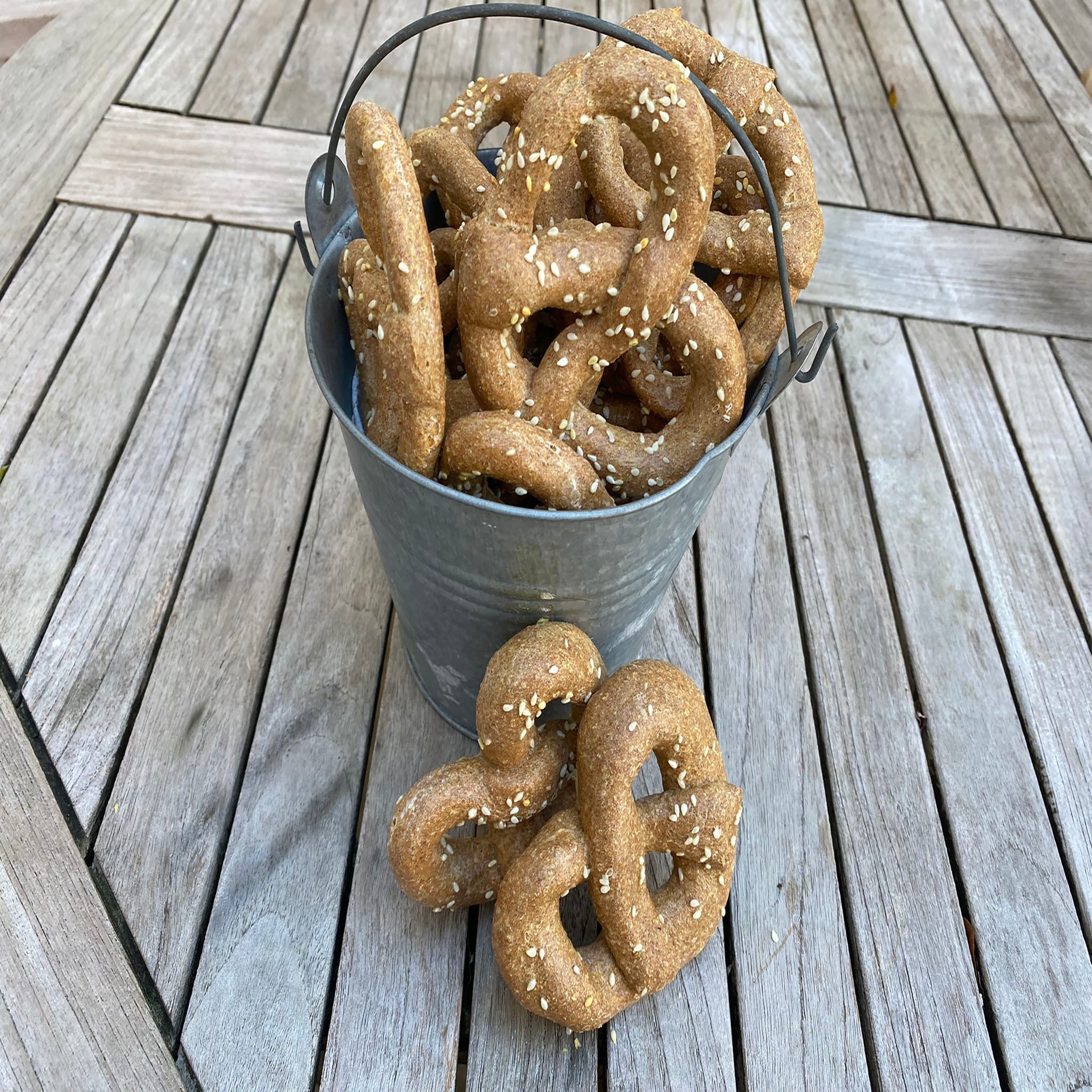 🐾 Organic Parmesan Pretzels Dog Treats